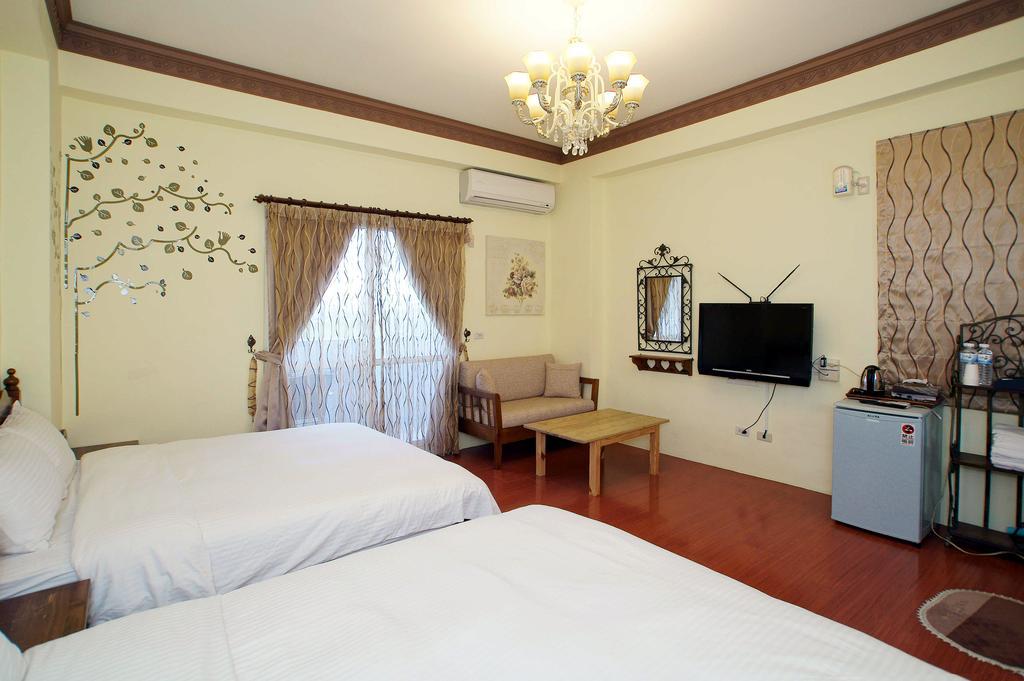 Rose Rider Guesthouse Taitung Bagian luar foto